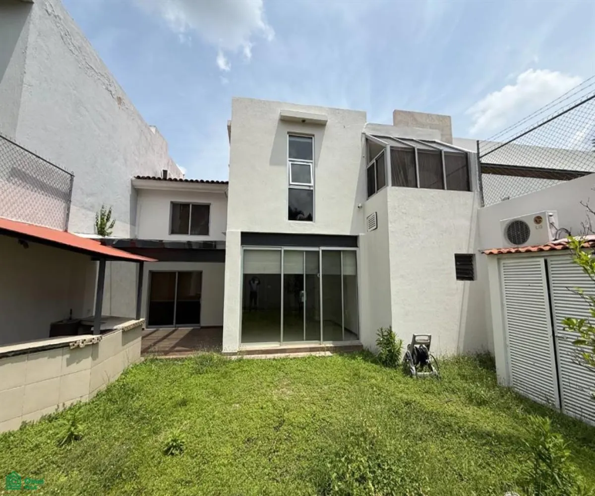 Casa En Venta,Bugambilias,Av. de las Magnolias 191, Zapopan, Jalisco 45238, 4 Habitaciones,4 Baños,Av. de las Magnolias,2,MX25987525
