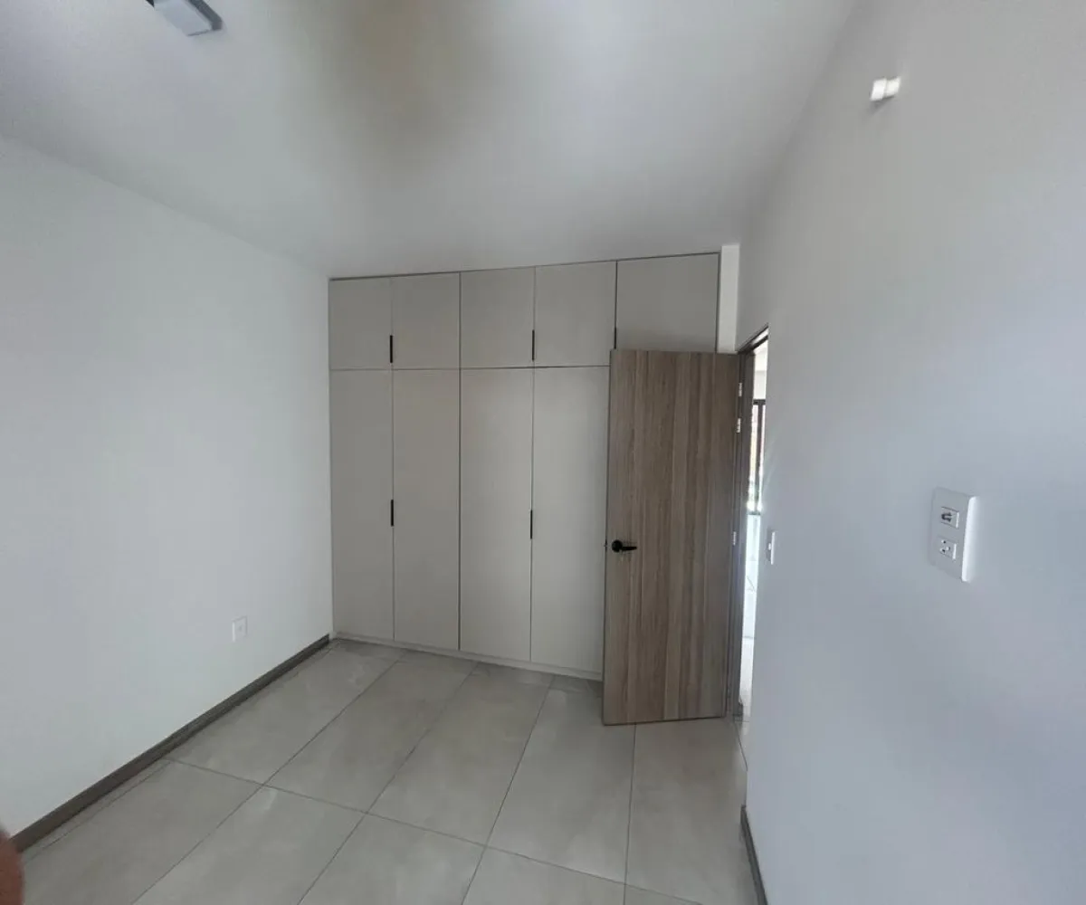 Departamento En Venta,Obrera,Calle General San Martín 584, Guadalajara, Jalisco 44140, 1 Cuarto,1 Baño,Calle General San Martín,1,pwnmxu0