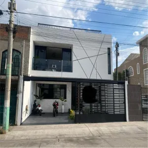 Casa En Venta,jardines del sauz,Isla Java 3169, Guadalajara, Jalisco 44987, 3 Habitaciones,2 Baños,Isla Java,3,pb6fzNz