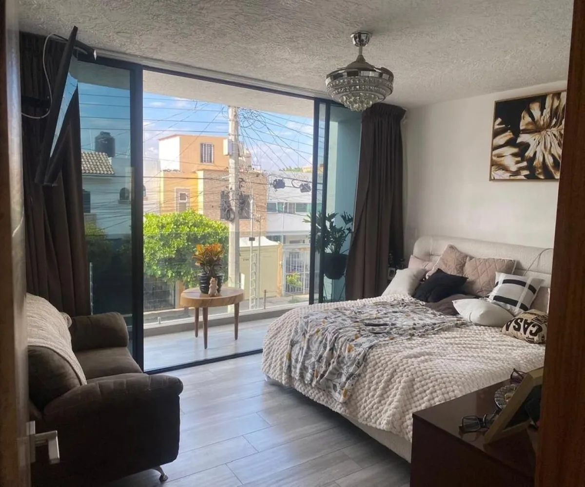 Casa En Venta,jardines del sauz,Isla Java 3169, Guadalajara, Jalisco 44987, 3 Habitaciones,2 Baños,Isla Java,3,pb6fzNz