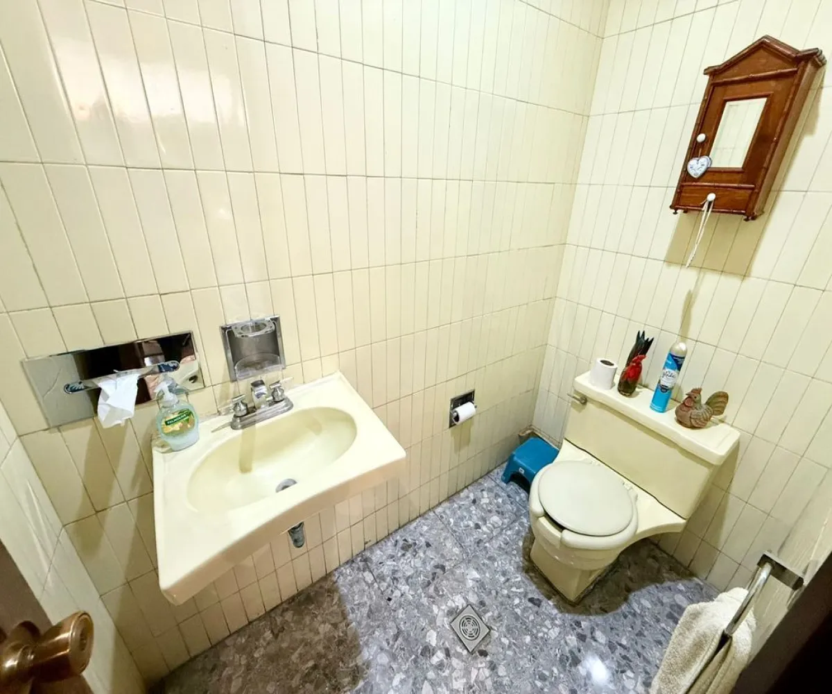 Oficina En Renta,Ladron De Guevara,Avenida México 2412, Guadalajara, Jalisco 44600,5 Baños,Avenida México,2,pxJwhuR