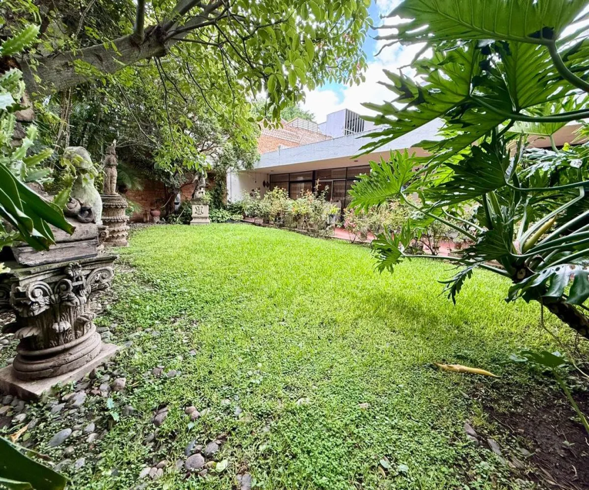 Local En Renta,Ladron De Guevara,Avenida México 2412, Guadalajara, Jalisco 44600,5 Baños,Avenida México,1,pXcwRMx