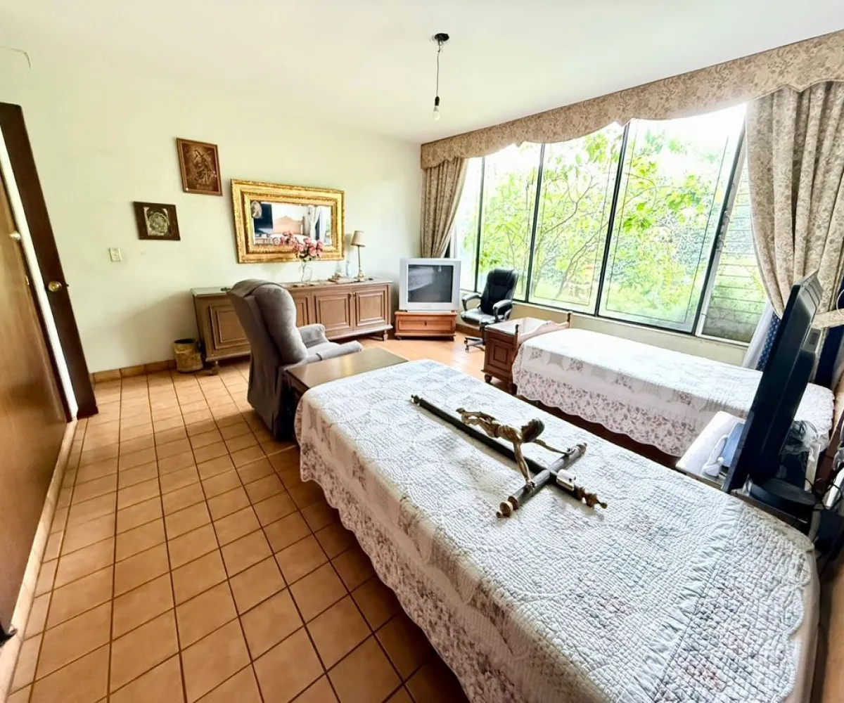 Local En Renta,Ladron De Guevara,Avenida México 2412, Guadalajara, Jalisco 44600,5 Baños,Avenida México,1,pXcwRMx