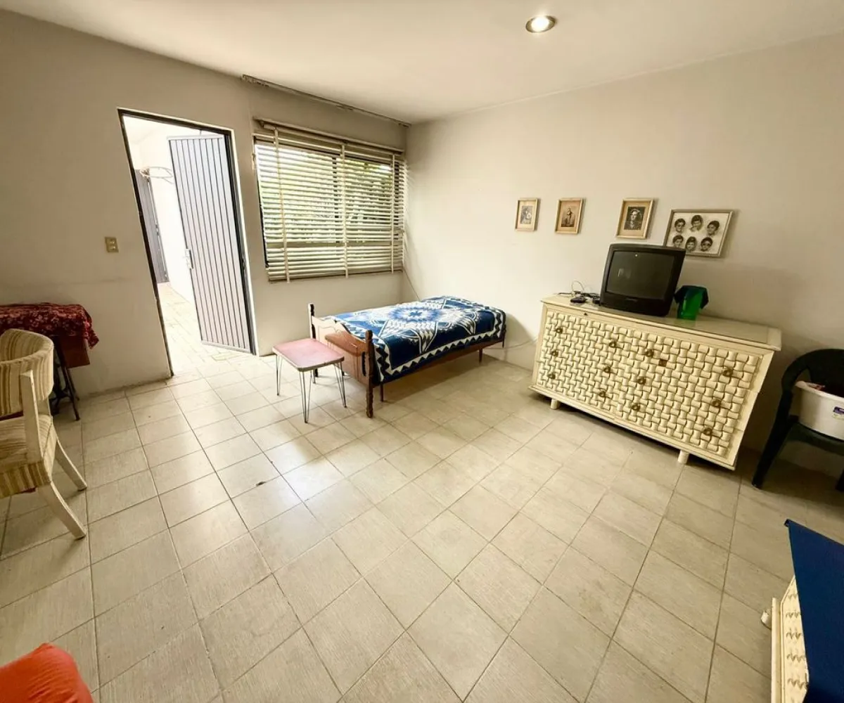 Local En Renta,Ladron De Guevara,Avenida México 2412, Guadalajara, Jalisco 44600,5 Baños,Avenida México,1,pXcwRMx