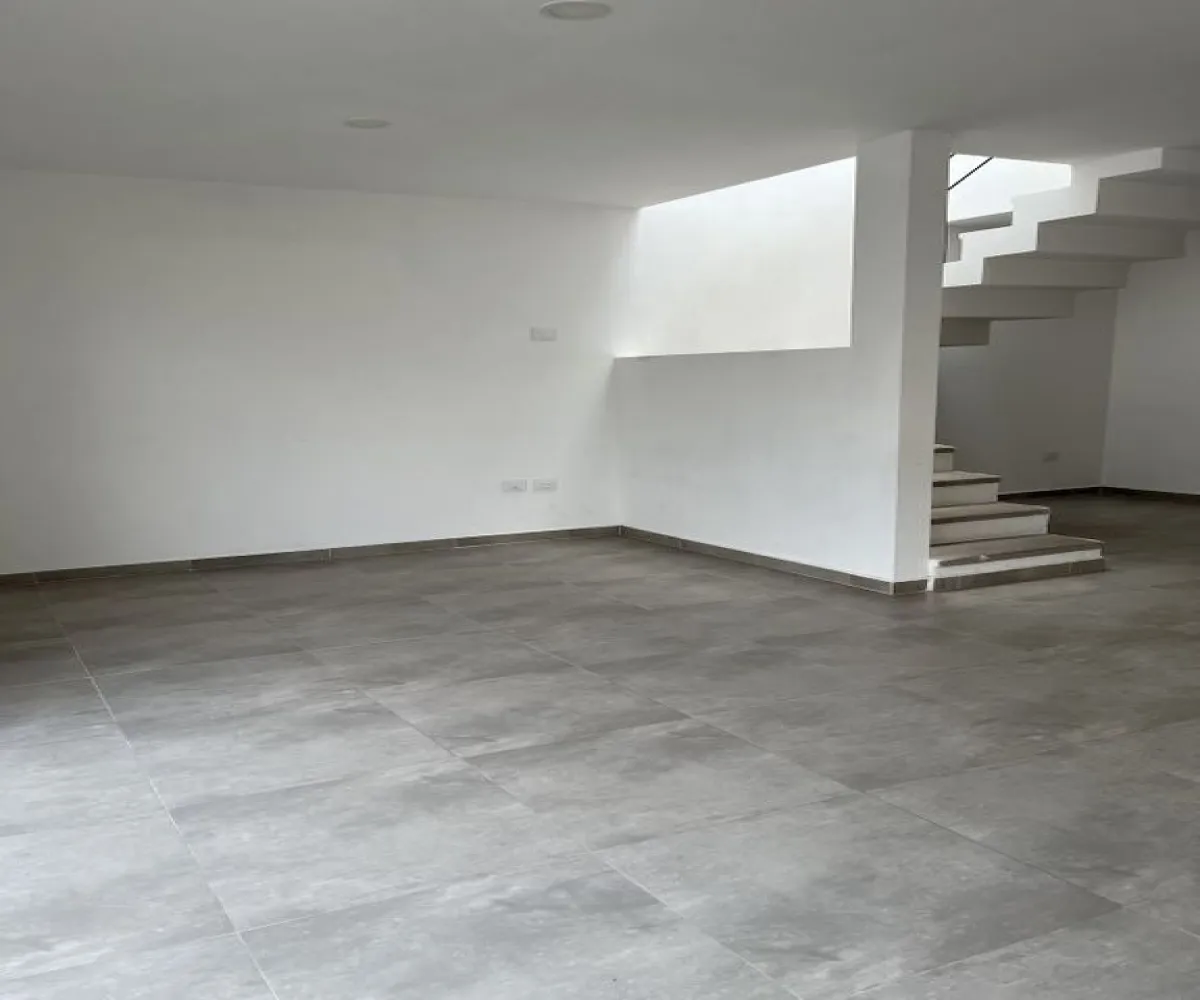 Casa En Venta,Avenida Adamar 1216, Tlajomulco de Zúñiga, Jalisco 45650, 3 Habitaciones,2 Baños,Avenida Adamar,1,pmV8Bws