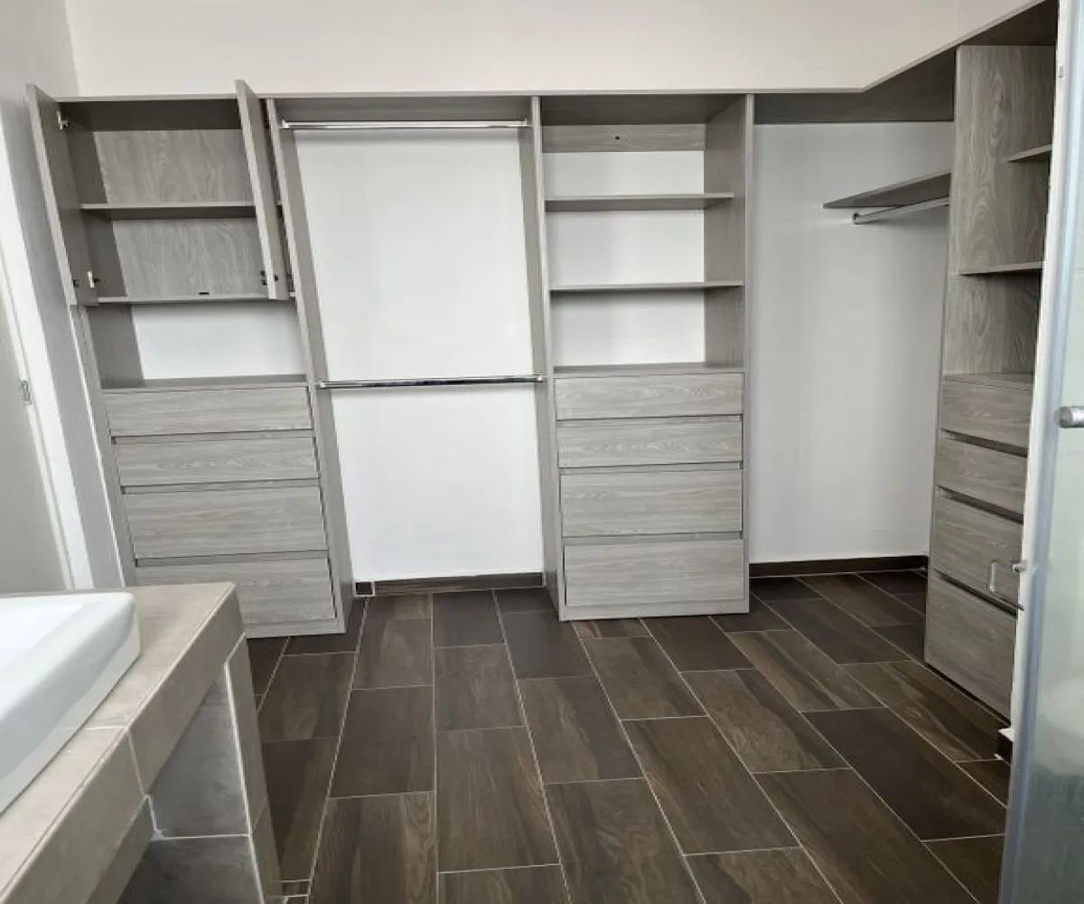 Casa En Venta,Avenida Adamar 1216, Tlajomulco de Zúñiga, Jalisco 45650, 3 Habitaciones,2 Baños,Avenida Adamar,1,pmV8Bws