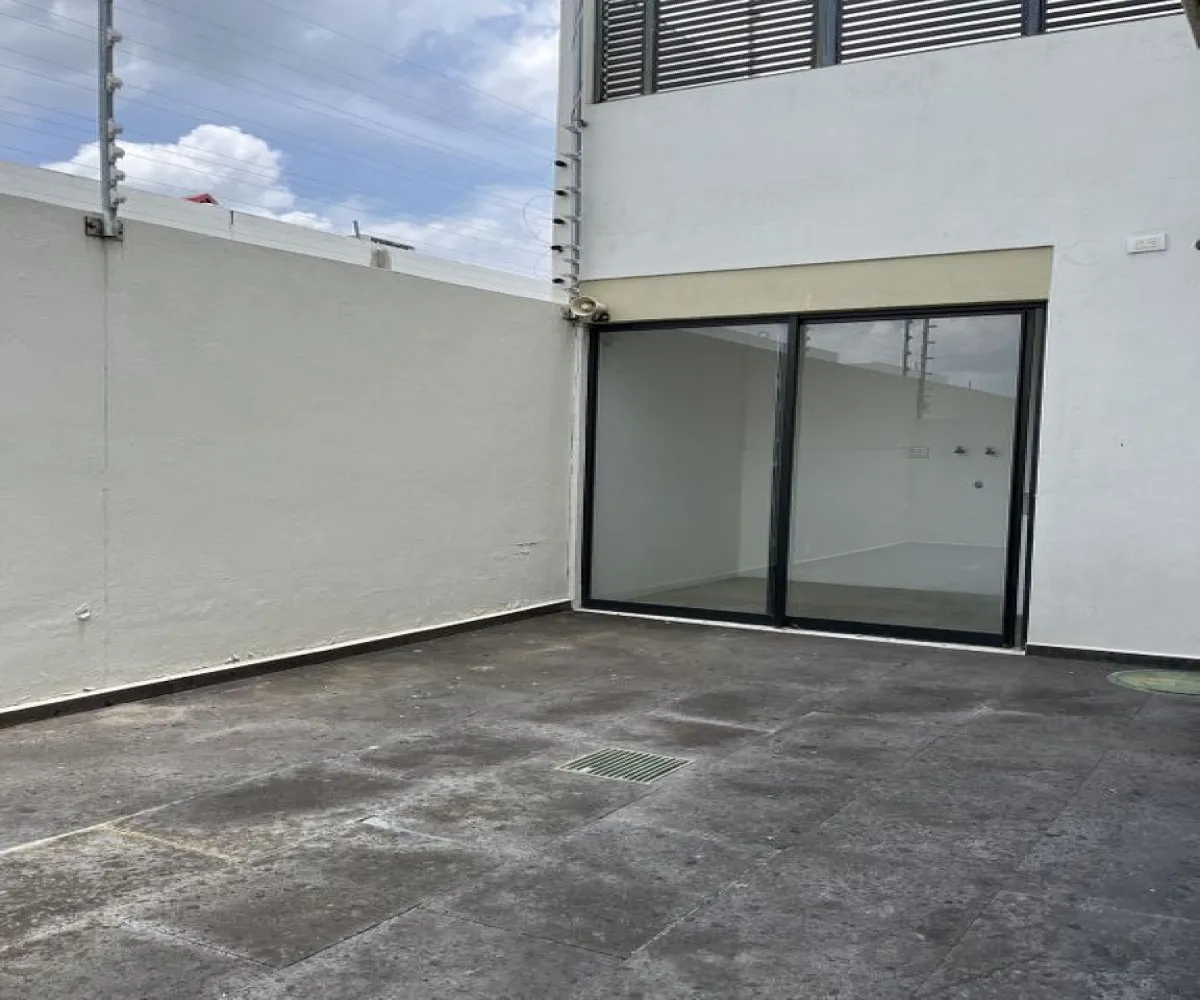 Casa En Venta,Avenida Adamar 1216, Tlajomulco de Zúñiga, Jalisco 45650, 3 Habitaciones,2 Baños,Avenida Adamar,1,pmV8Bws