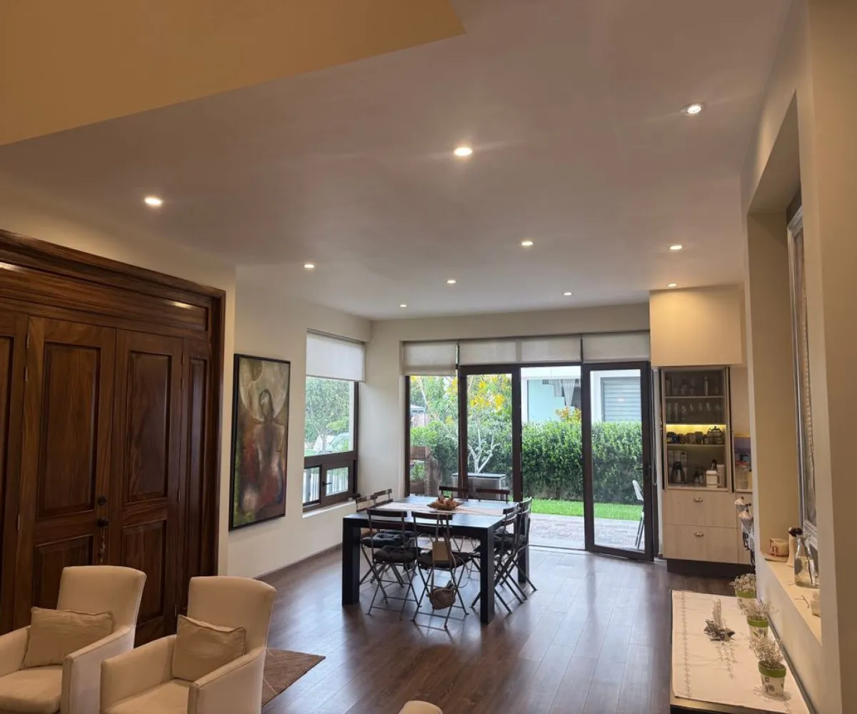 Casa En Venta,Fracc Valle Real,Avenida Paseo La Toscana 1111, Zapopan, Jalisco 45019, 3 Habitaciones,5 Baños,Avenida Paseo La Toscana,2,pRNmmC5