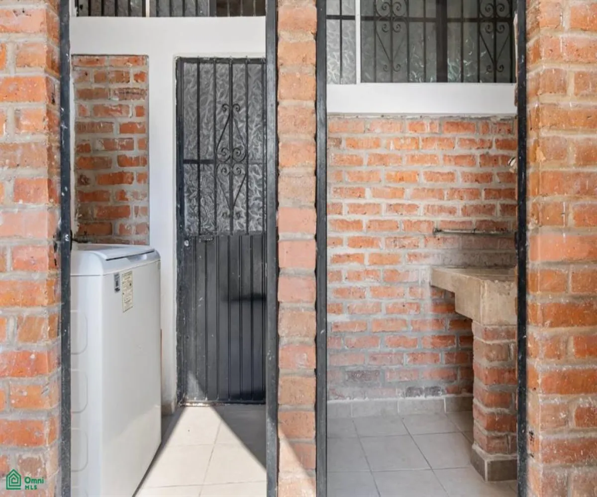 Casa En Venta,Aramara,Privada Oceano Pacifico 132, Puerto Vallarta, Jalisco 48314, 11 Habitaciones,4 Baños,Privada Oceano Pacifico,2,MX25987932