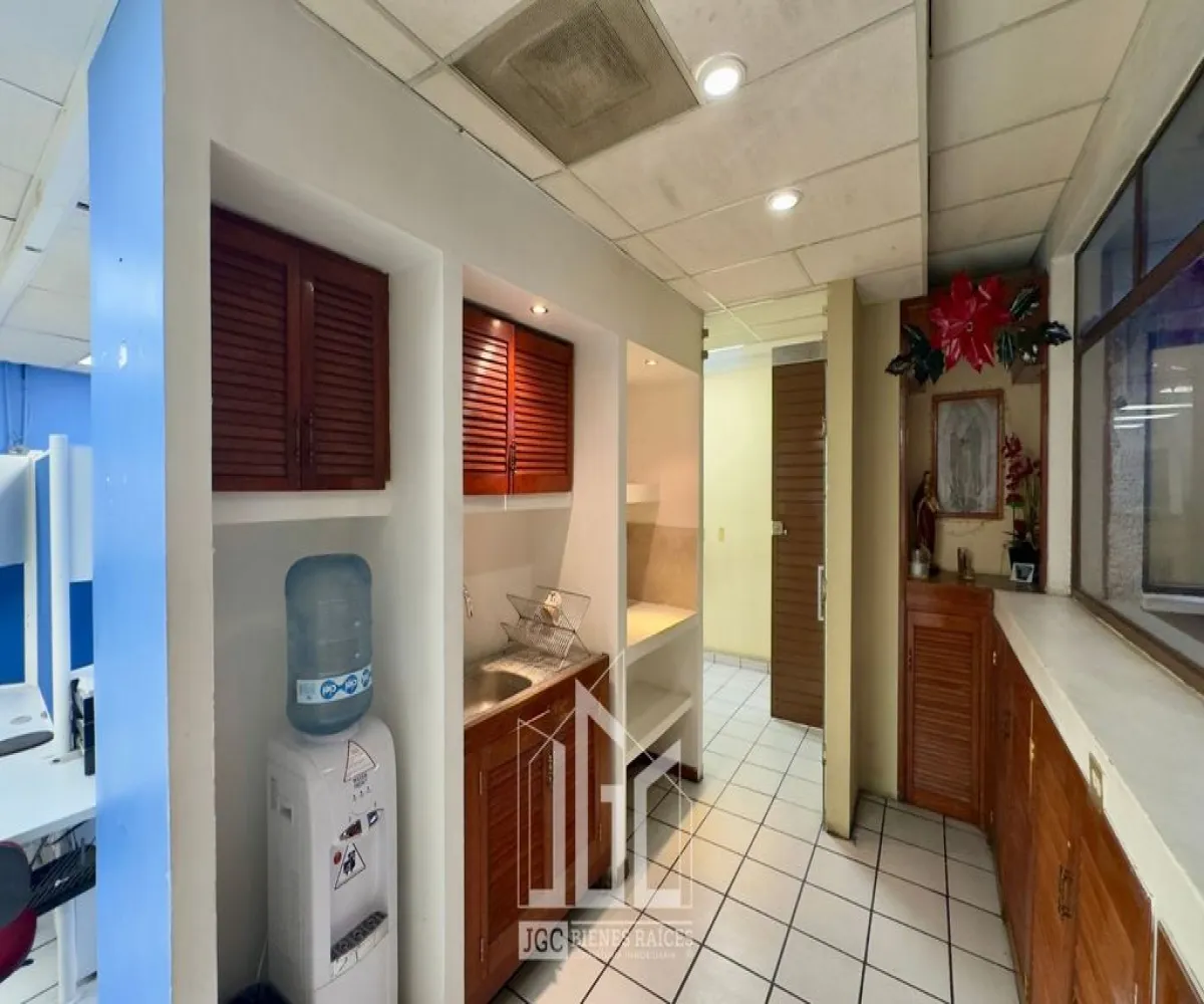 Bodega En Venta,Las Juntas,San Jorge 362, San Pedro Tlaquepaque, Jalisco 45590,3 Baños,San Jorge,2,p6d8xAt