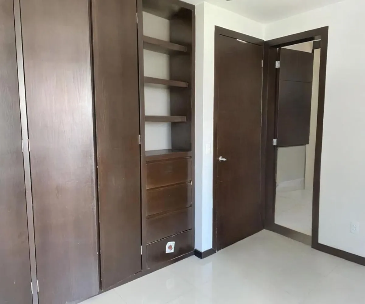 Casa En Venta,Real San Ignacio,Avenida Camino Real a Colima 889 19, Tlajomulco de Zúñiga, Jalisco 45645, 1 Cuarto,1 Baño,Avenida Camino Real a Colima,2,p8UO7r7