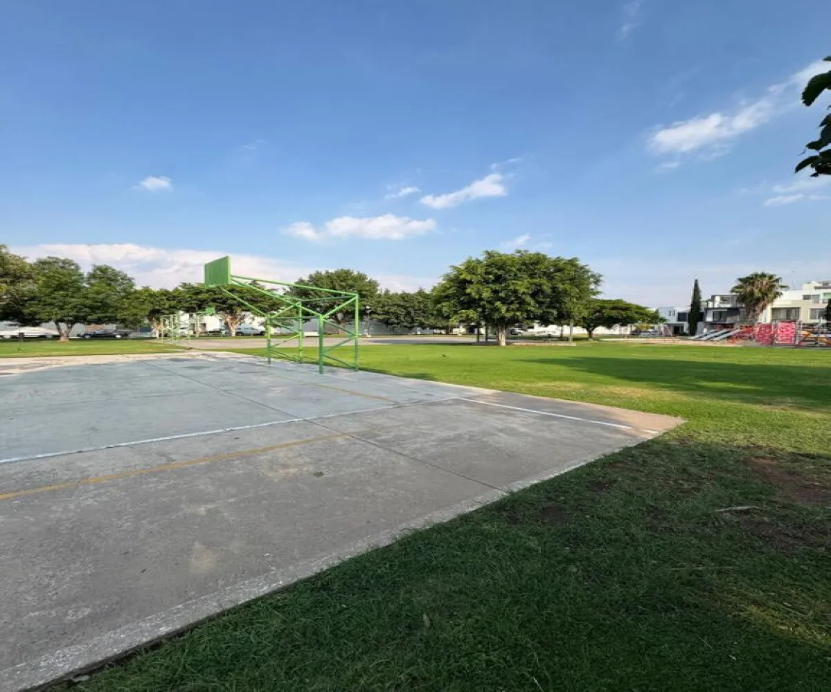 Casa En Venta,Avenida Valle de Atemajac 1931, Zapopan, Jalisco 45136, 4 Habitaciones,2 Baños,Avenida Valle de Atemajac,1,pxuA9FN