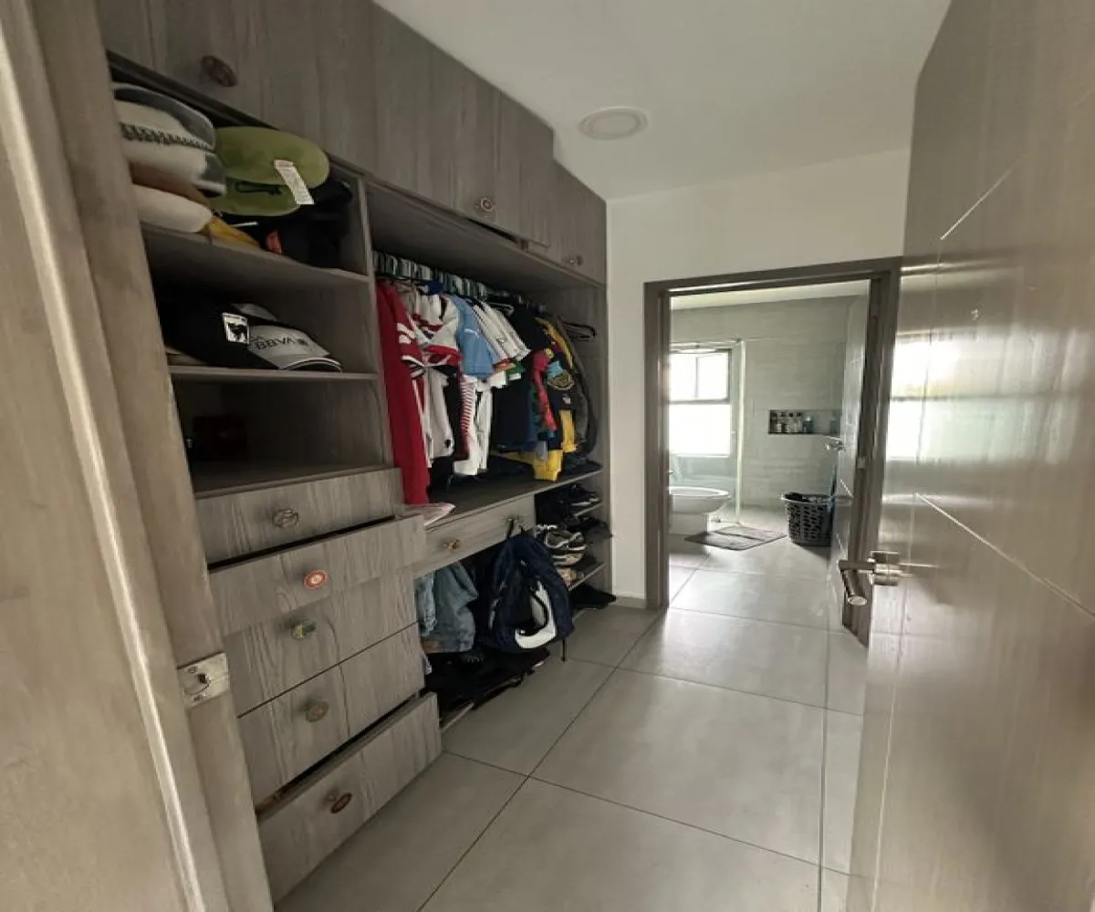 Casa En Venta,Jardín Real,Jardín del Crisantemo S/N, Zapopan, Jalisco 45136, 4 Habitaciones,3 Baños,Jardín del Crisantemo,1,ptrVuCK