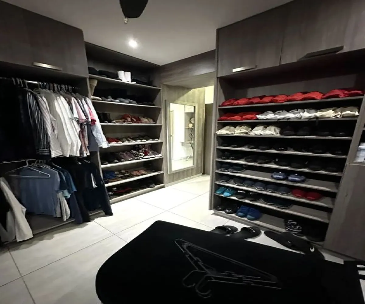 Casa En Venta,Jardín Real,Jardín del Crisantemo S/N, Zapopan, Jalisco 45136, 4 Habitaciones,3 Baños,Jardín del Crisantemo,1,ptrVuCK