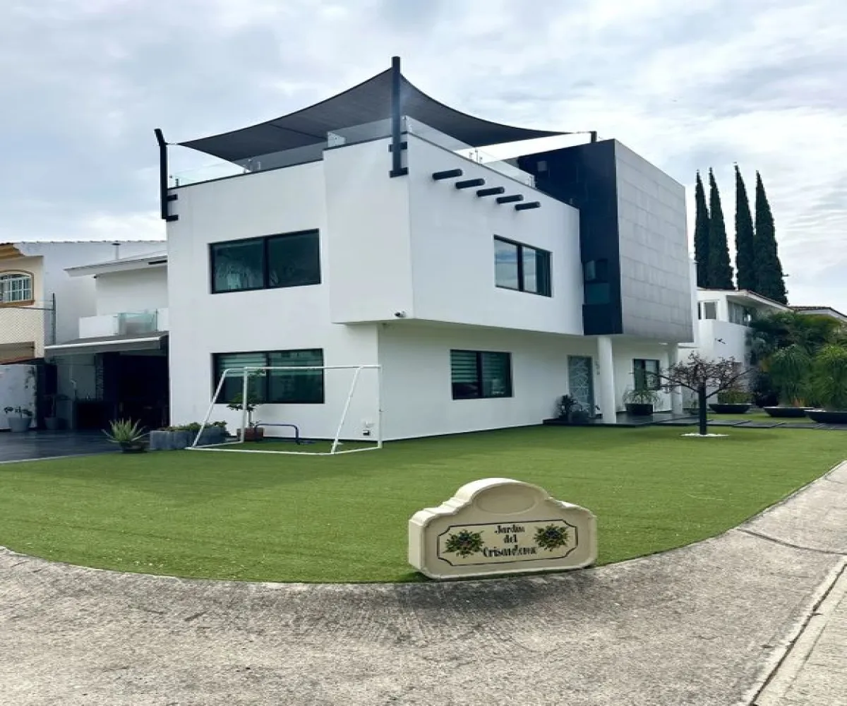 Casa En Venta,Jardín Real,Jardín del Crisantemo S/N, Zapopan, Jalisco 45136, 4 Habitaciones,3 Baños,Jardín del Crisantemo,1,ptrVuCK