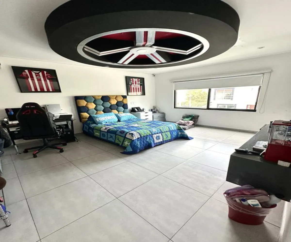 Casa En Venta,Jardín Real,Jardín del Crisantemo S/N, Zapopan, Jalisco 45136, 4 Habitaciones,3 Baños,Jardín del Crisantemo,1,ptrVuCK