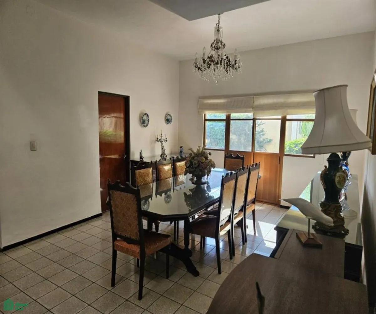 Casa En Venta,Moderna,Colonias 624, Guadalajara, Jalisco 44190, 4 Habitaciones,2 Baños,Colonias,2,MX25988850