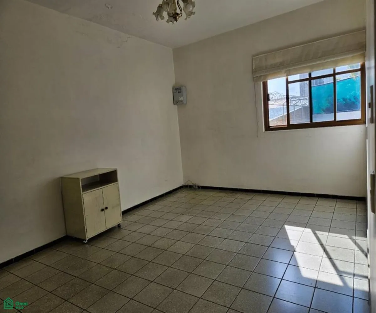 Casa En Venta,Moderna,Colonias 624, Guadalajara, Jalisco 44190, 4 Habitaciones,2 Baños,Colonias,2,MX25988850