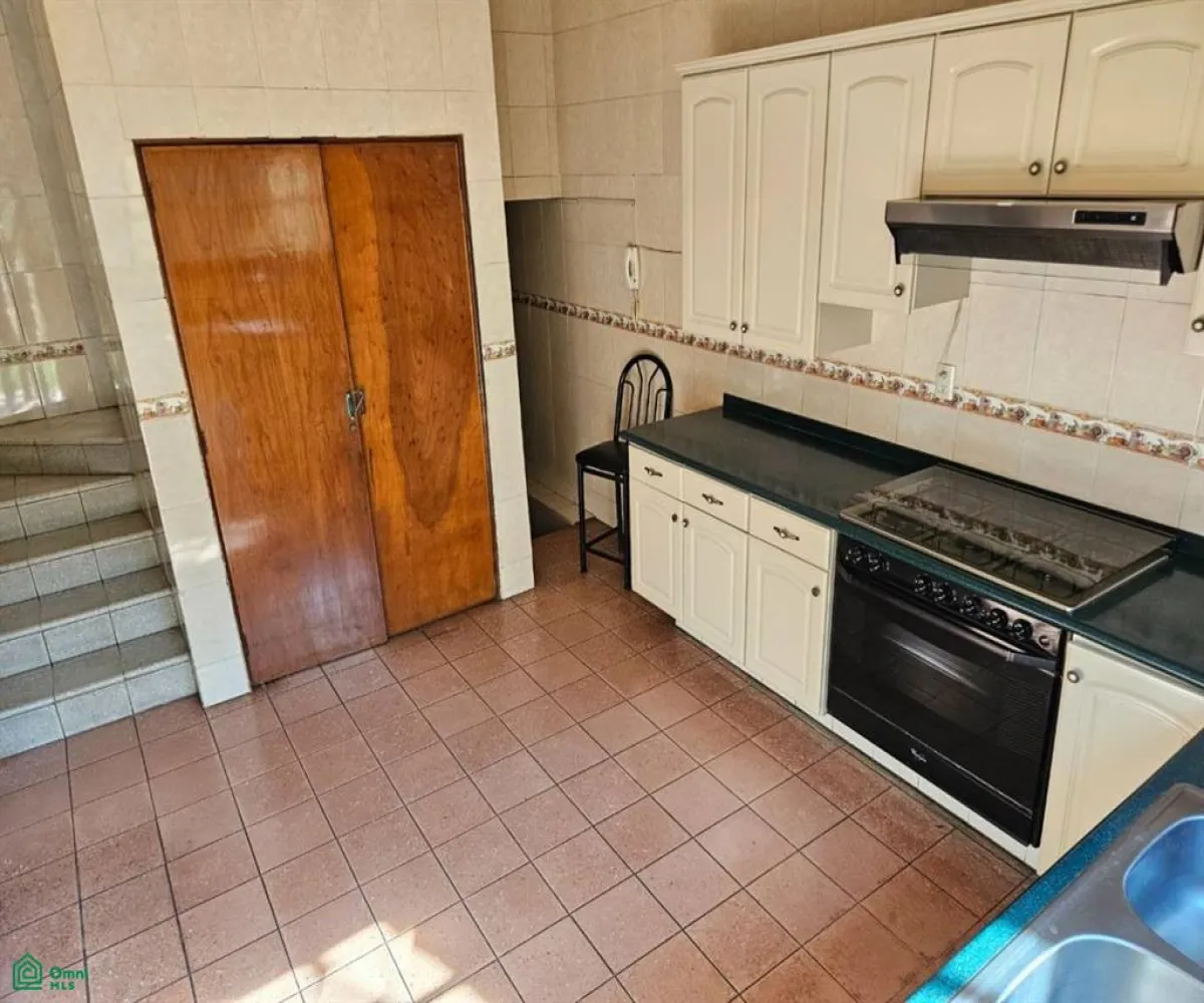 Casa En Venta,Moderna,Colonias 624, Guadalajara, Jalisco 44190, 4 Habitaciones,2 Baños,Colonias,2,MX25988850