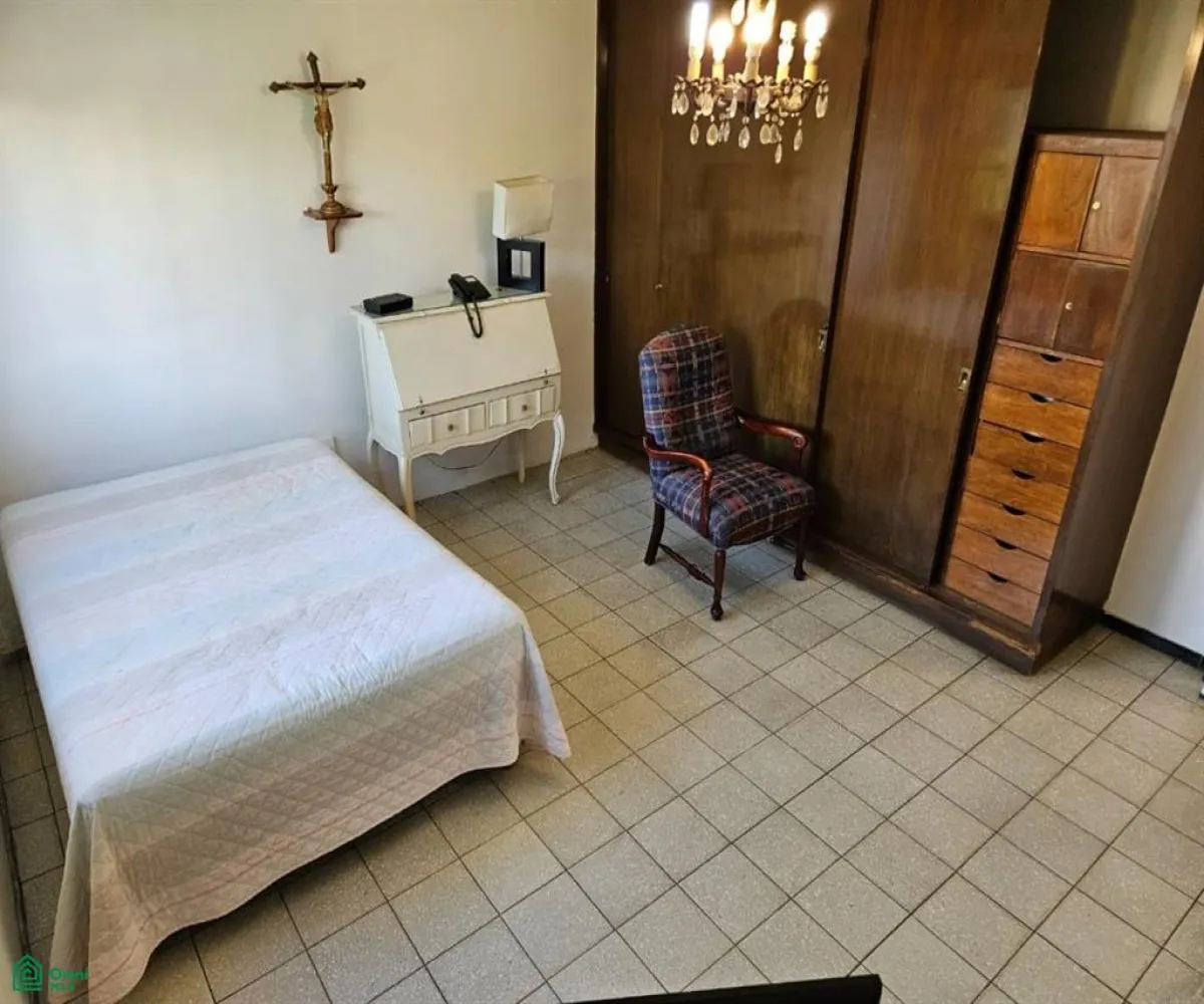 Casa En Venta,Moderna,Colonias 624, Guadalajara, Jalisco 44190, 4 Habitaciones,2 Baños,Colonias,2,MX25988850