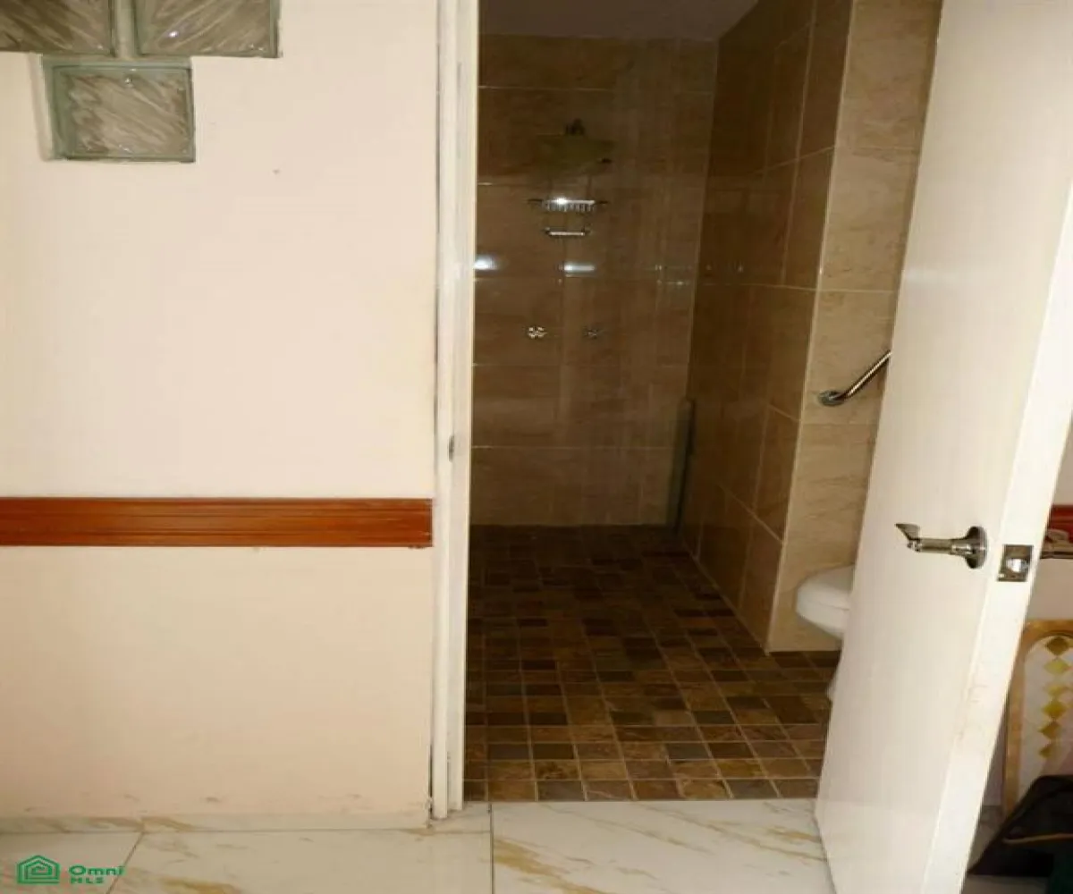 Casa En Venta,Altamira,Av. Aviación 3905, Zapopan, Jalisco 45160, 3 Habitaciones,3 Baños,Av. Aviación,MX25989006