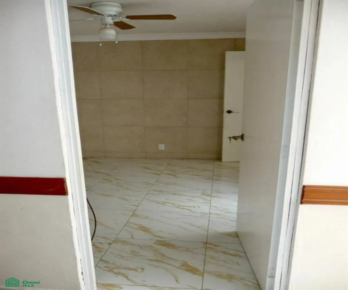 Casa En Venta,Altamira,Av. Aviación 3905, Zapopan, Jalisco 45160, 3 Habitaciones,3 Baños,Av. Aviación,MX25989006