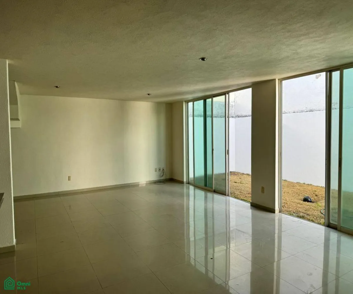 Casa En Venta,Altamira,Av. Aviación 3905, Zapopan, Jalisco 45160, 3 Habitaciones,3 Baños,Av. Aviación,MX25989006