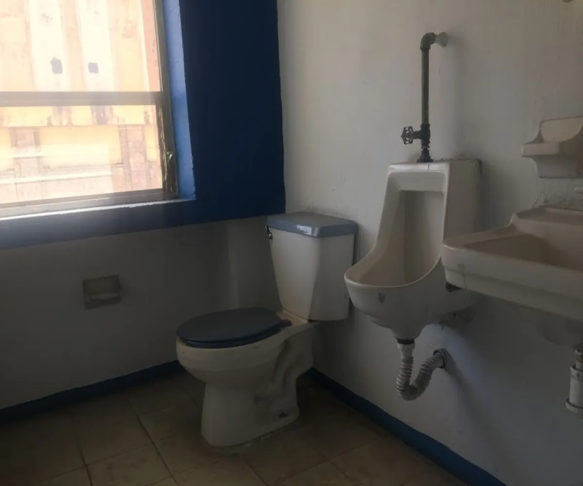 Oficina En Renta,Zona Centro,Paseo Degollado 105, Guadalajara, Jalisco 44100,1 Baño,Paseo Degollado,1,pVdbhvU