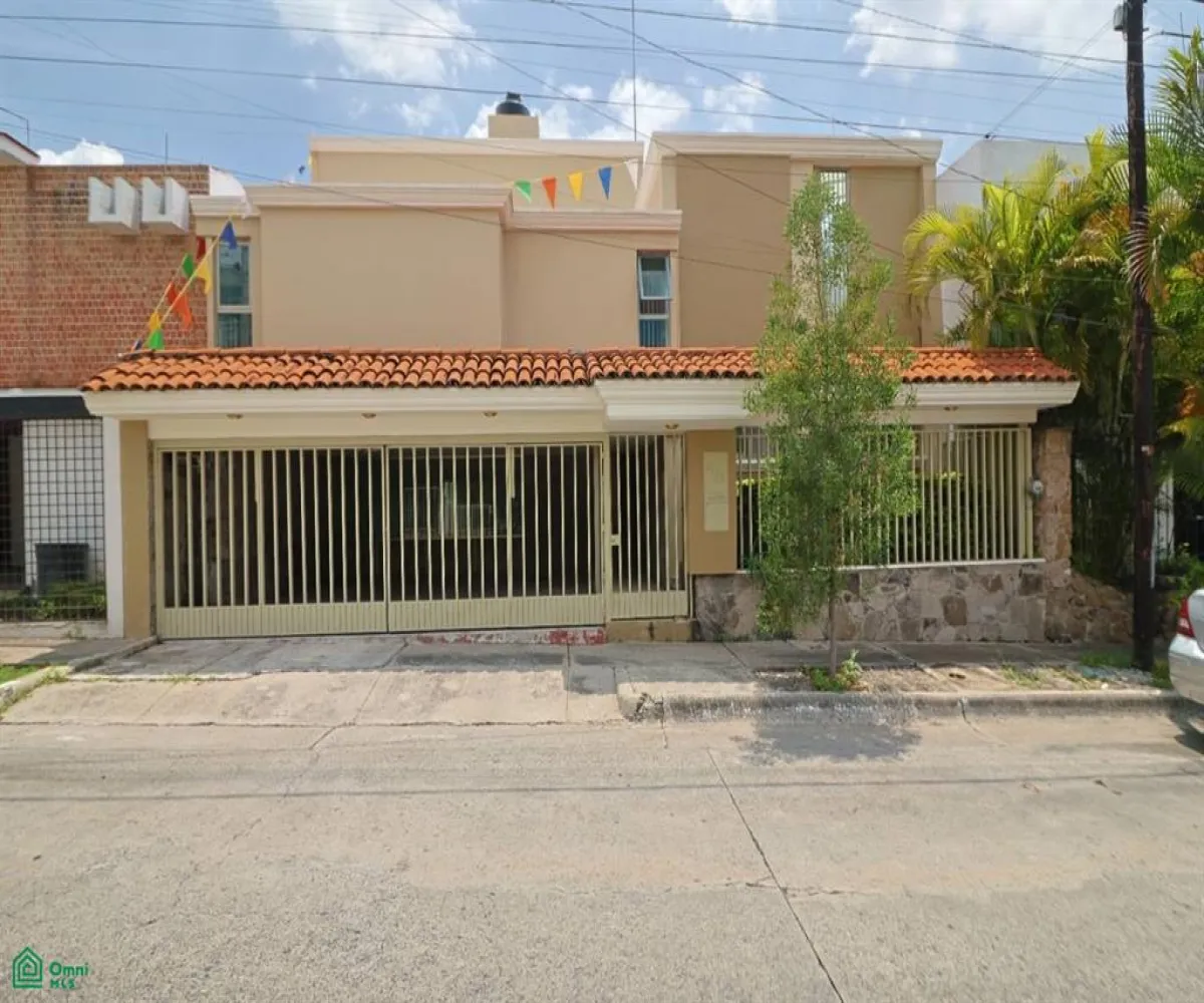 Casa En Venta,Jardines del Country,Mercaderes 2129, Guadalajara, Jalisco 44210, 5 Habitaciones,4 Baños,Mercaderes,MX25989252