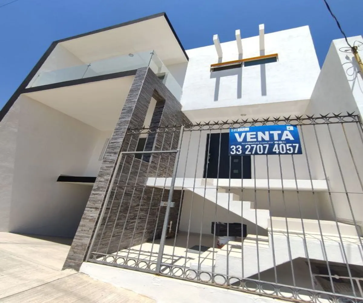 Casa En Venta,Cortijo San Agustin,Cerrada del Labrador 14, Tlajomulco de Zúñiga, Jalisco 45645, 3 Habitaciones,2 Baños,Cerrada del Labrador,2,pvN4ZTM