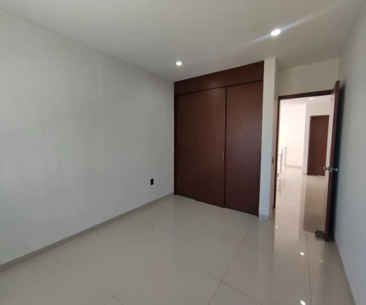 Casa En Venta,Cortijo San Agustin,Cerrada del Labrador 14, Tlajomulco de Zúñiga, Jalisco 45645, 3 Habitaciones,2 Baños,Cerrada del Labrador,2,pvN4ZTM