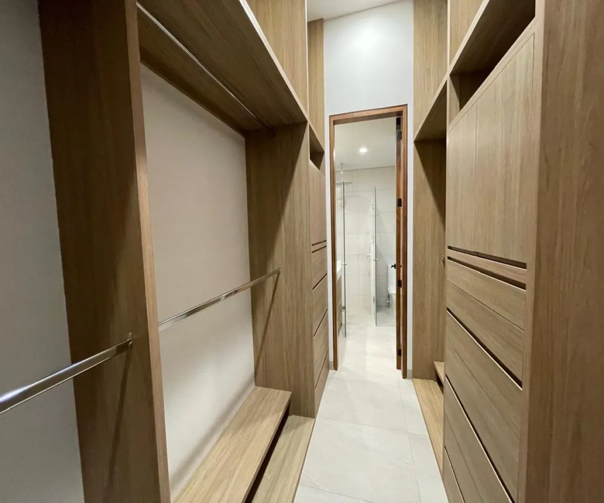 Casa En Venta,Los Robles,Avenida Paseo de los Robles Norte 207, Zapopan, Jalisco 45230, 3 Habitaciones,4 Baños,Avenida Paseo de los Robles Norte,1,pg5WPin