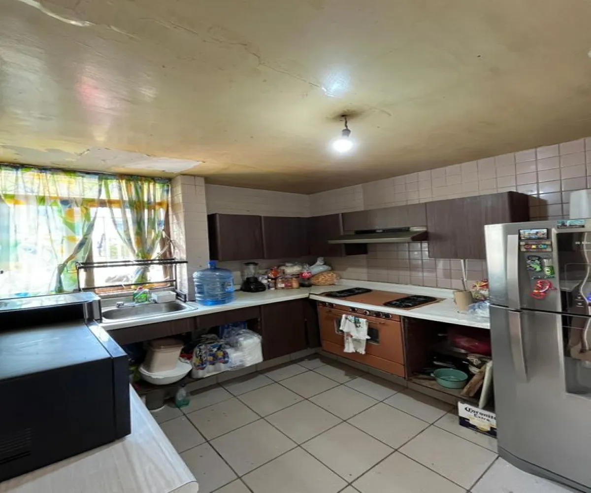 Casa En Venta,Colón Industrial,Juan Sebastián El Cano 2567, Guadalajara, Jalisco 44930, 6 Habitaciones,4 Baños,Juan Sebastián El Cano,1,pdj3HfJ