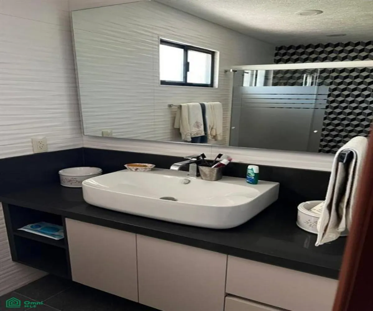 Casa En Venta,El Palomar,Paseo del Agua 192, Tlajomulco de Zuniga, Jalisco 45643, 5 Habitaciones,5 Baños,Paseo del Agua,MX25990081