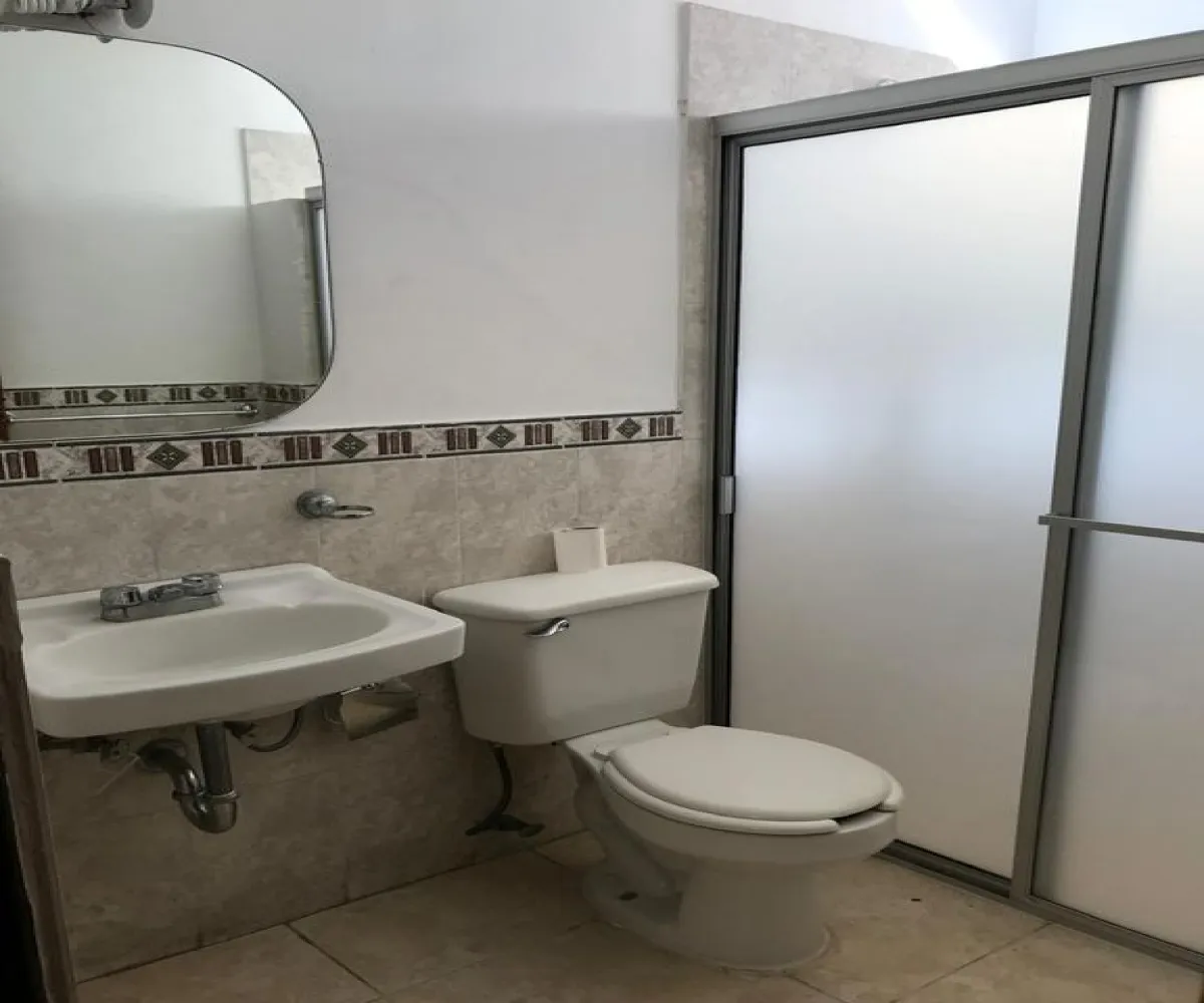Casa En Renta,Jardines del Bosque,Lorenzana 766, Guadalajara, Jalisco 44520,3 Baños,Lorenzana,2,pbORbvQ