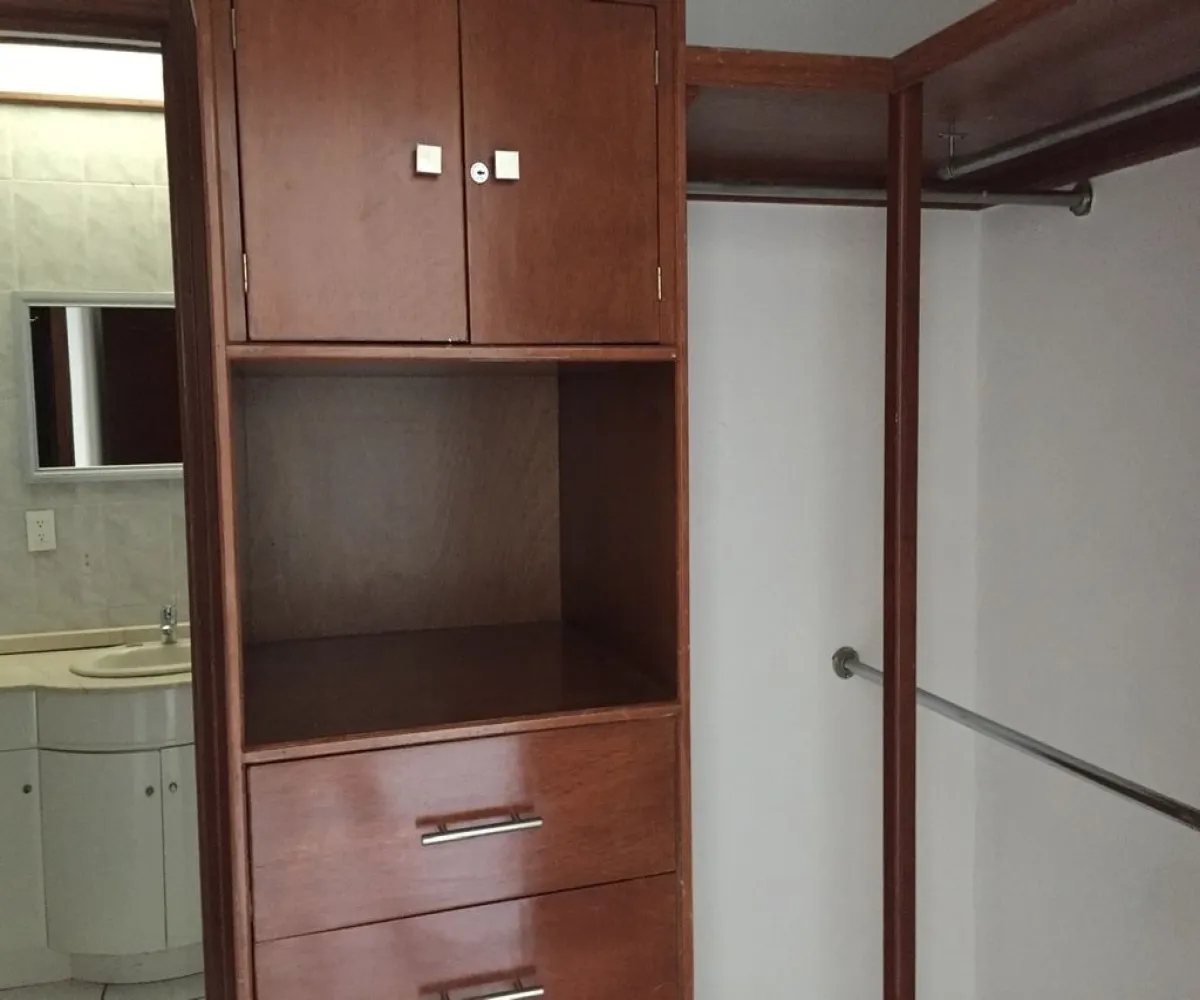 Casa En Venta,Virreyes Residencial,avenida Naciones Unidas 6655 d3, Zapopan, Jalisco 45117, 3 Habitaciones,4 Baños,avenida Naciones Unidas,2,pKpTyhx