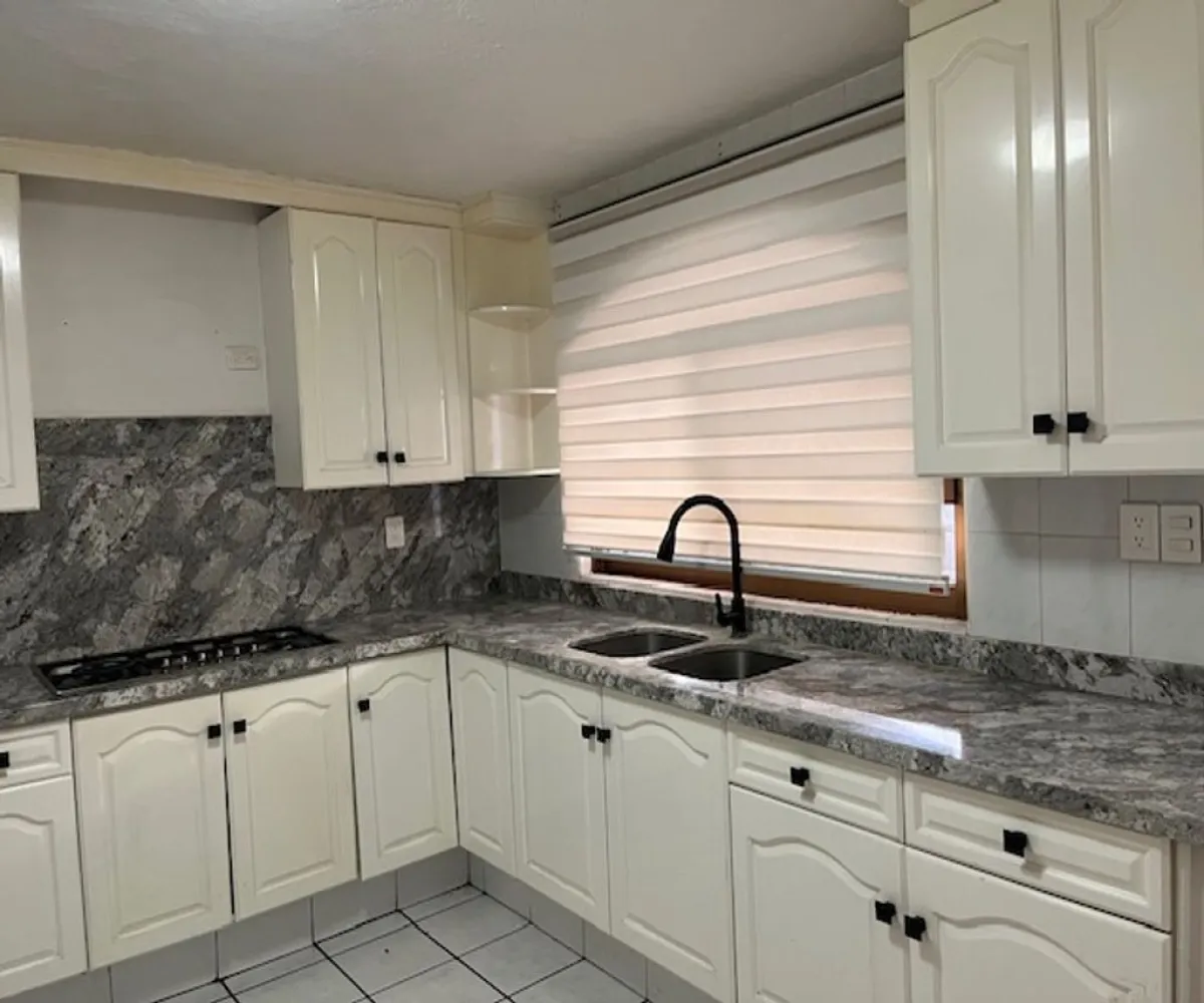 Casa En Venta,Virreyes Residencial,avenida Naciones Unidas 6655 d3, Zapopan, Jalisco 45117, 3 Habitaciones,4 Baños,avenida Naciones Unidas,2,pKpTyhx