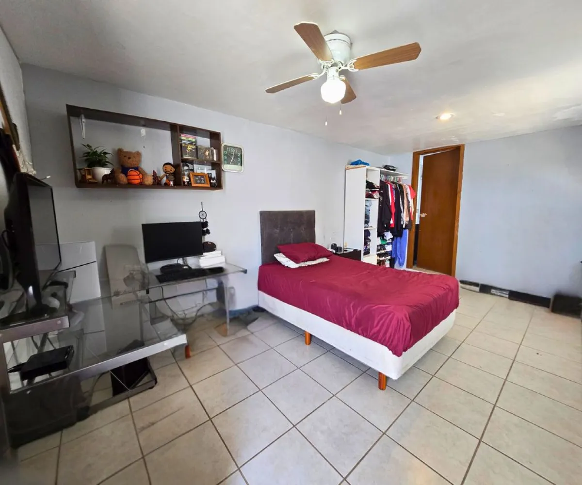 Casa En Venta,jardines del sol,Tulum 3996, Zapopan, Jalisco 45050, 4 Habitaciones,3 Baños,Tulum,1,pOoEm10