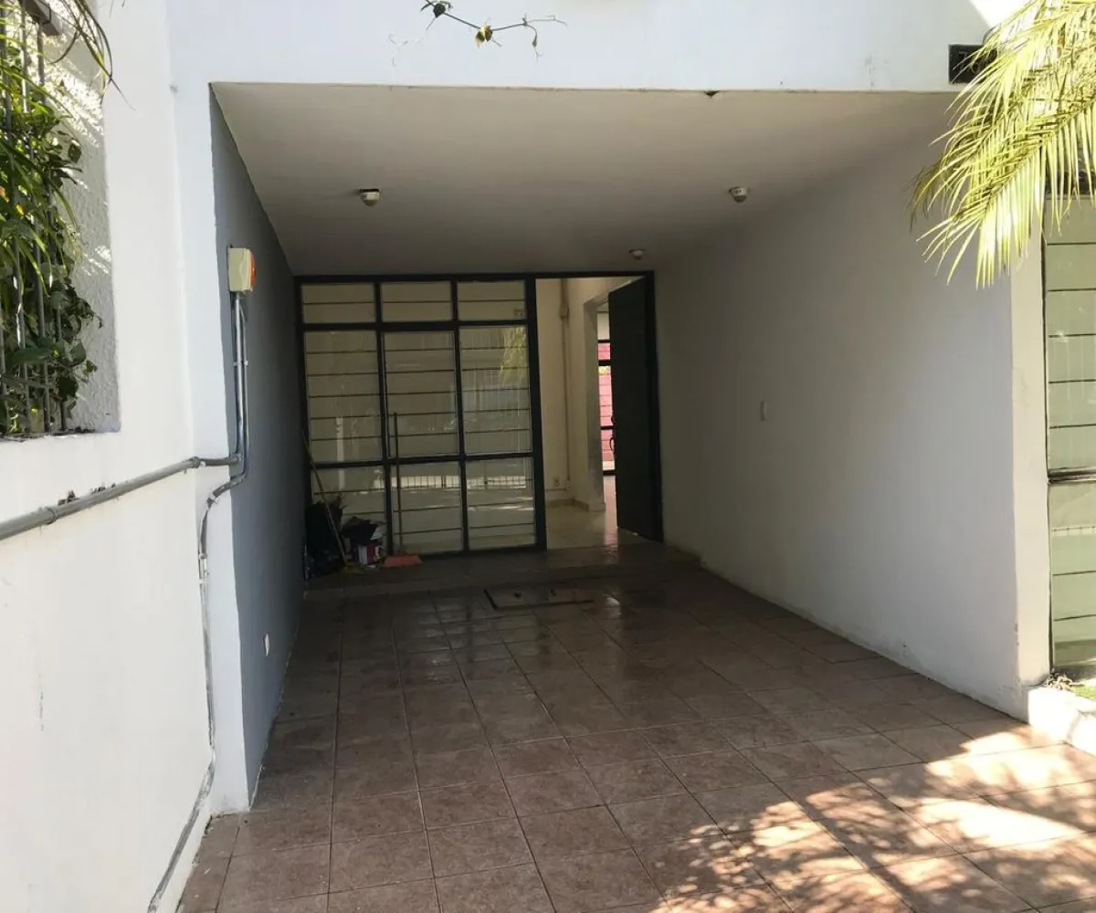 Casa En Renta,Jardines del Bosque,Lorenzana 766, Guadalajara, Jalisco 44520, 3 Habitaciones,3 Baños,Lorenzana,2,pUbIMZj