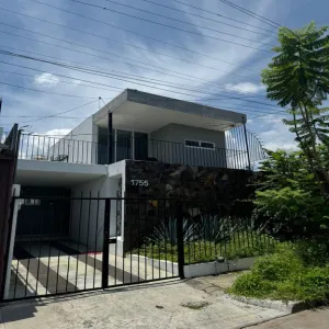 Casa En Venta,Jardines Alcalde,Rodiles 1755, Guadalajara, Jalisco 44298, 4 Habitaciones,2 Baños,Rodiles,3,pC8g7PR