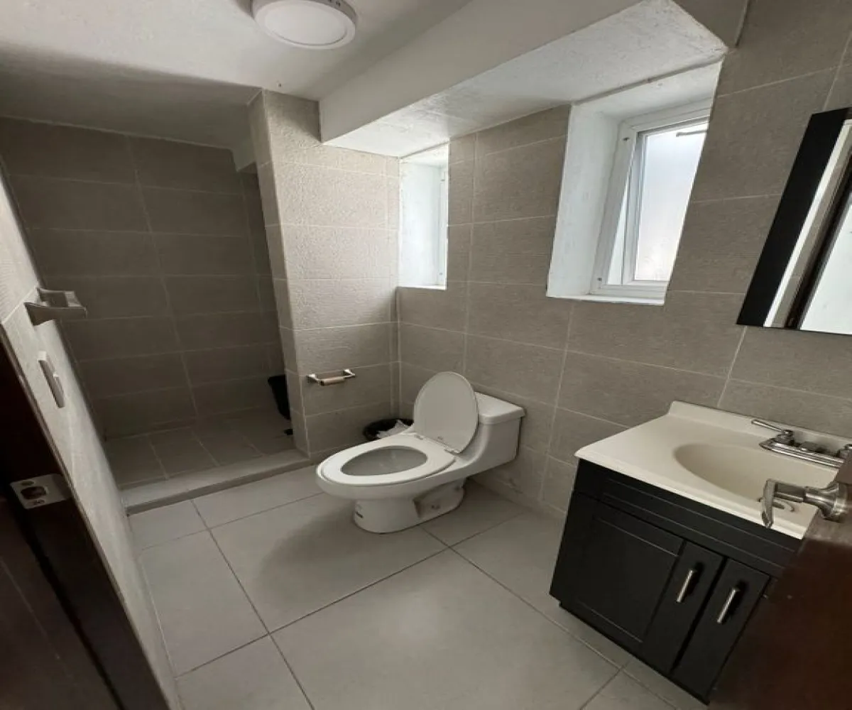 Casa En Venta,Jardines Alcalde,Rodiles 1755, Guadalajara, Jalisco 44298, 4 Habitaciones,2 Baños,Rodiles,3,pC8g7PR