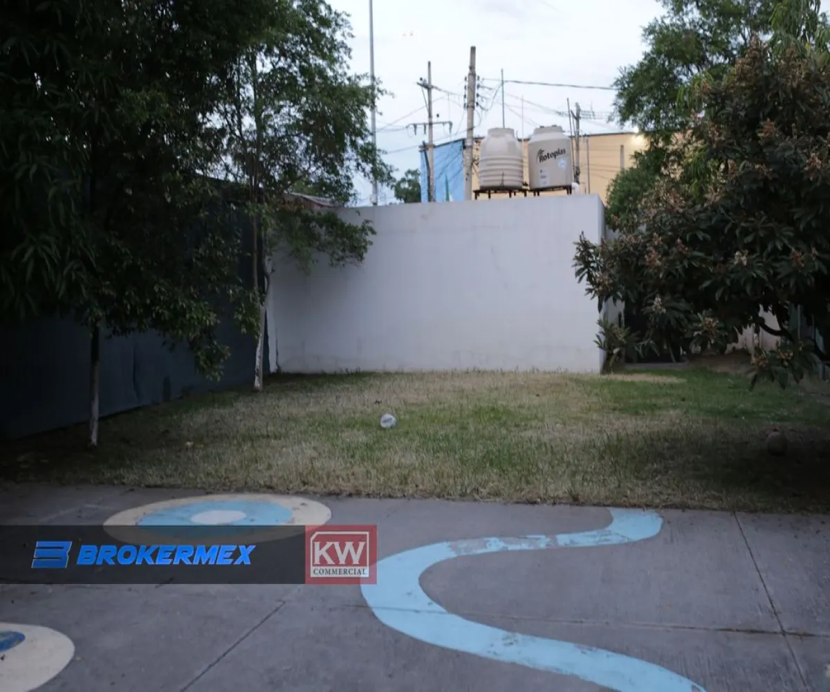 Local En Venta,Zapopan Centro,Av. Eva Briseño Int. # 258 A 25 1, Zapopan, Jalisco 45160,Av. Eva Briseño Int. # 258 A,1,pASrYh4