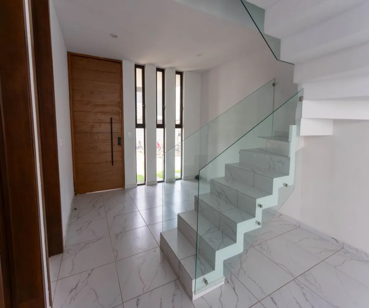 Casa En Venta,Capital Norte,Avenida F 5250 179, Zapopan, Jalisco 45134, 3 Habitaciones,4 Baños,Avenida F,3,ptfA1iJ