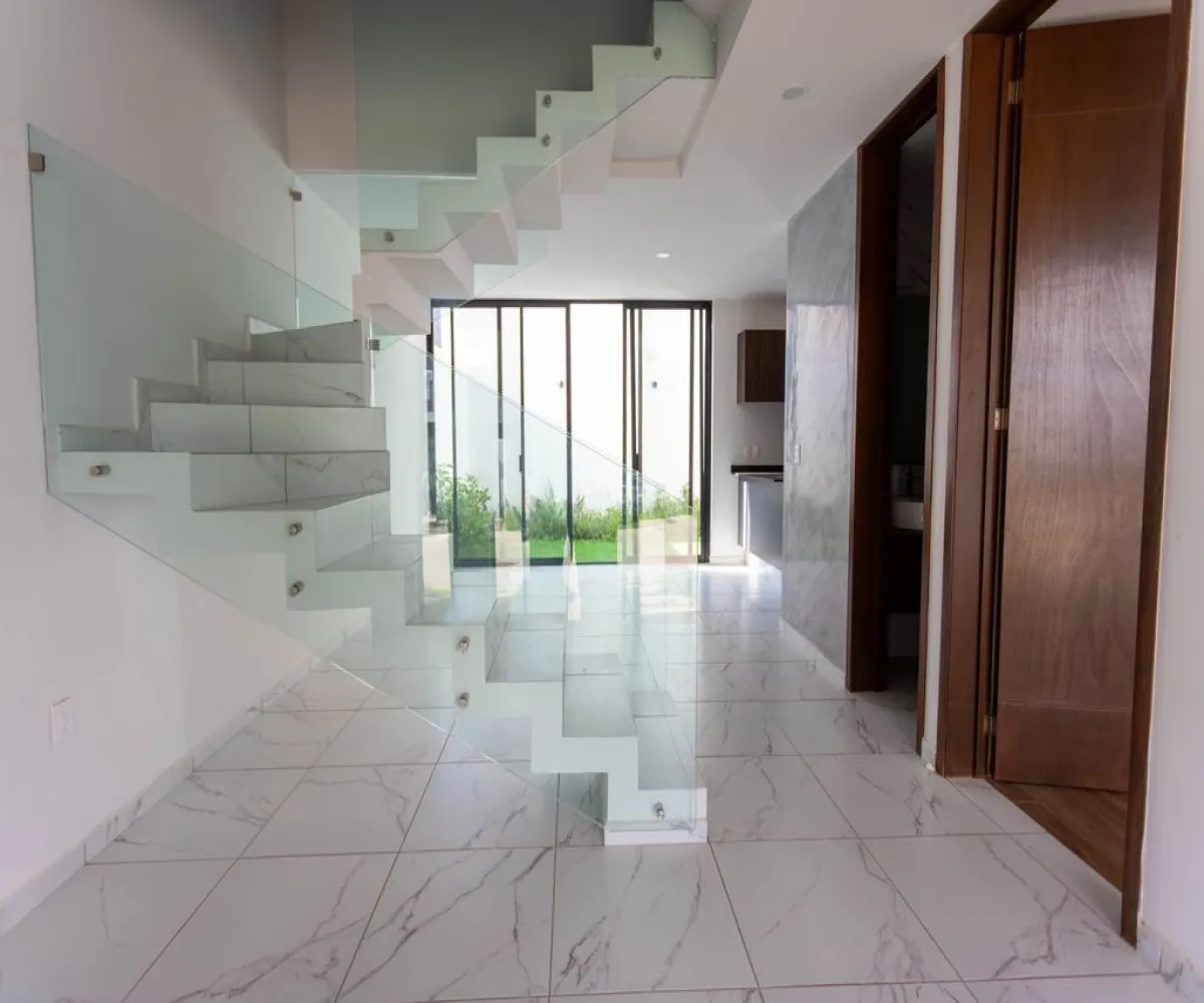 Casa En Venta,Capital Norte,Avenida F 5250 179, Zapopan, Jalisco 45134, 3 Habitaciones,4 Baños,Avenida F,3,ptfA1iJ