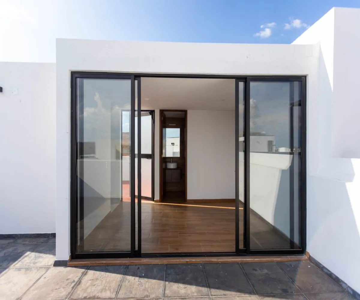 Casa En Venta,Capital Norte,Avenida F 5250 179, Zapopan, Jalisco 45134, 3 Habitaciones,4 Baños,Avenida F,3,ptfA1iJ