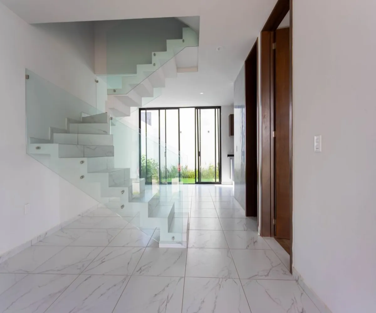 Casa En Venta,Capital Norte,Avenida F 5250 179, Zapopan, Jalisco 45134, 3 Habitaciones,4 Baños,Avenida F,3,ptfA1iJ