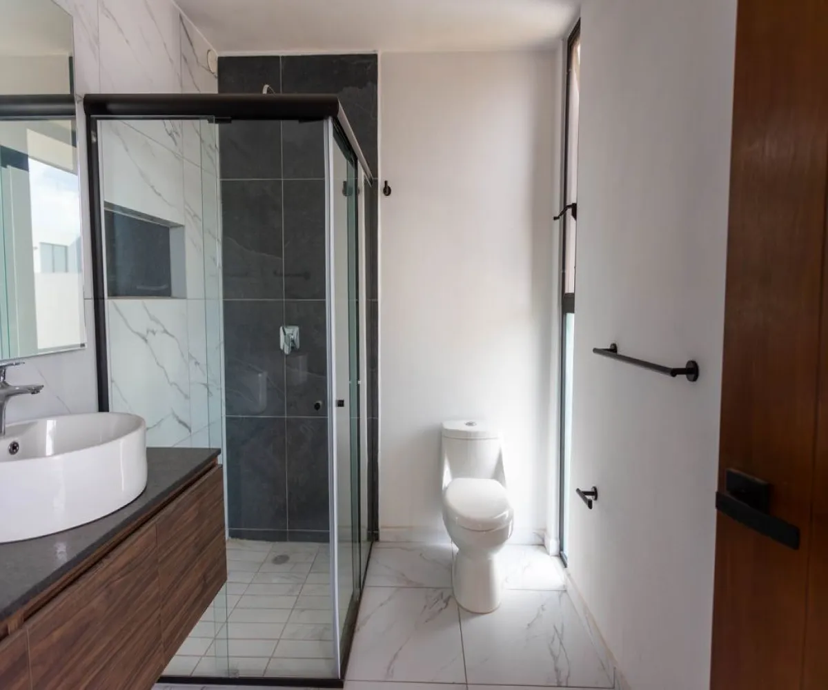 Casa En Venta,Capital Norte,Avenida F 5250 179, Zapopan, Jalisco 45134, 3 Habitaciones,4 Baños,Avenida F,3,ptfA1iJ