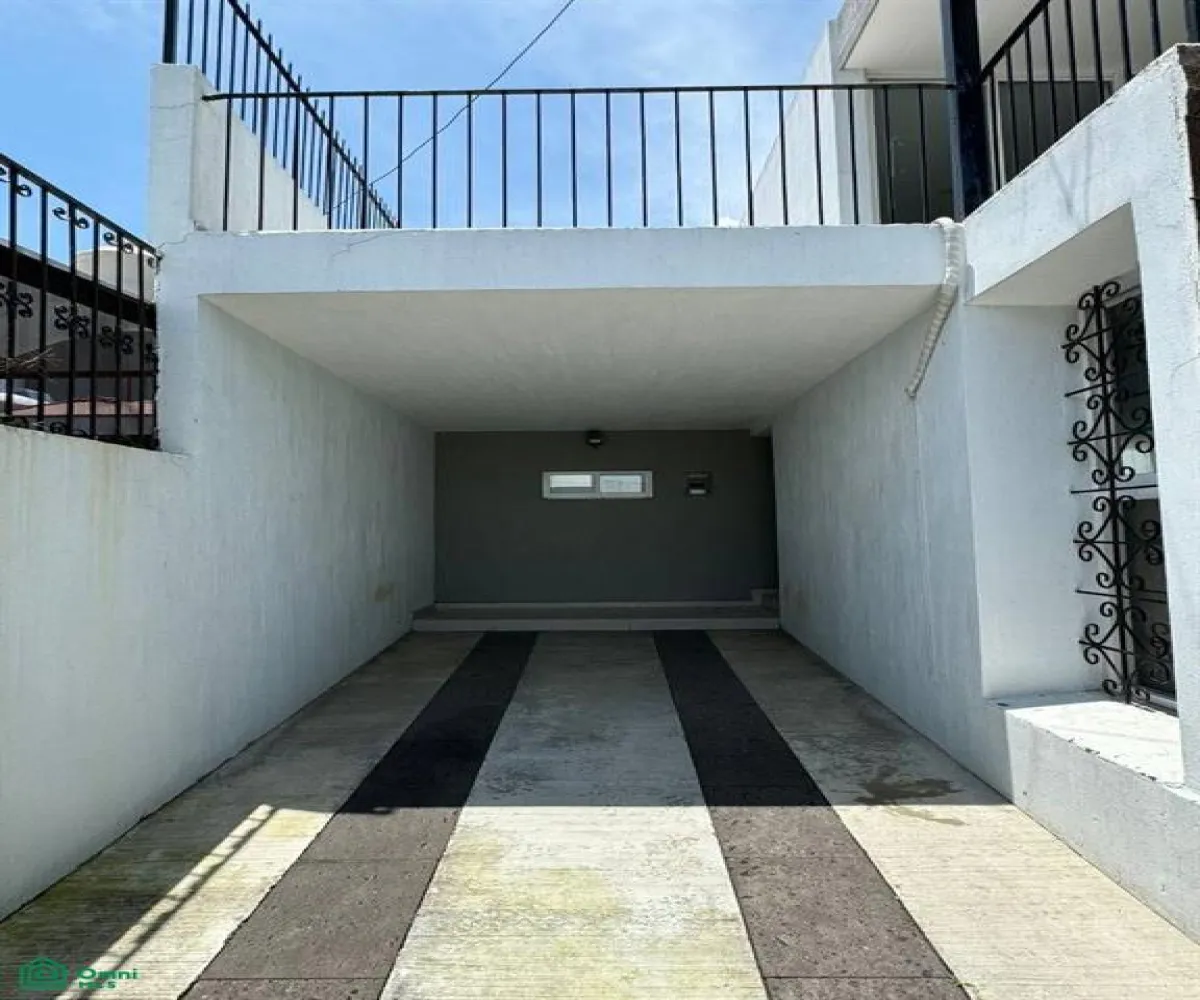 Casa En Venta,Jardines Alcalde,Rodiles 1755, Guadalajara, Jalisco 44298, 4 Habitaciones,2 Baños,Rodiles,3,MX25886103