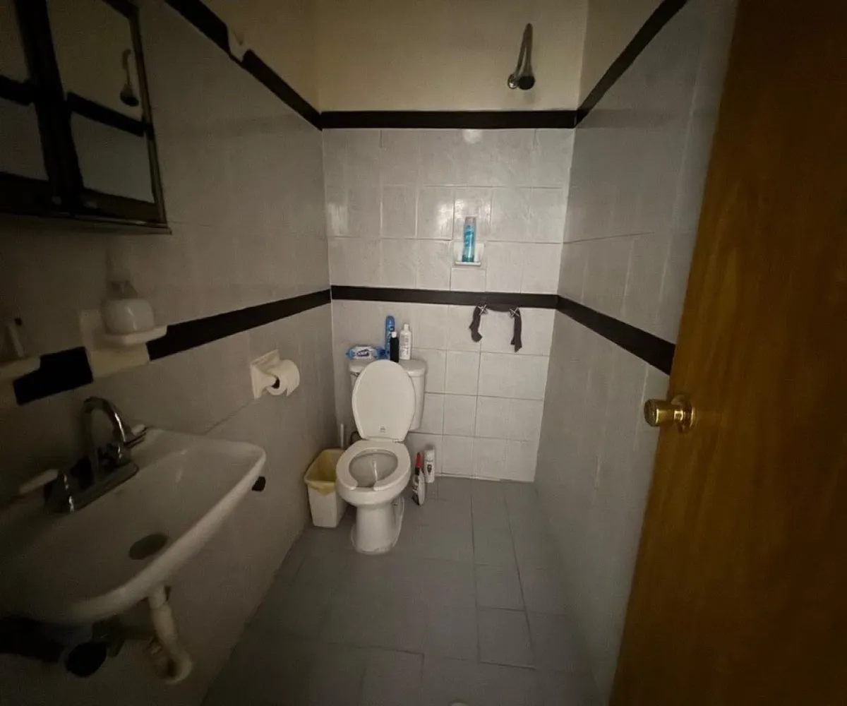 Casa En Venta,La Guadalupana,Calle Chihuahua 1124, Guadalajara, Jalisco 44220, 3 Habitaciones,2 Baños,Calle Chihuahua,2,pmnIoJG