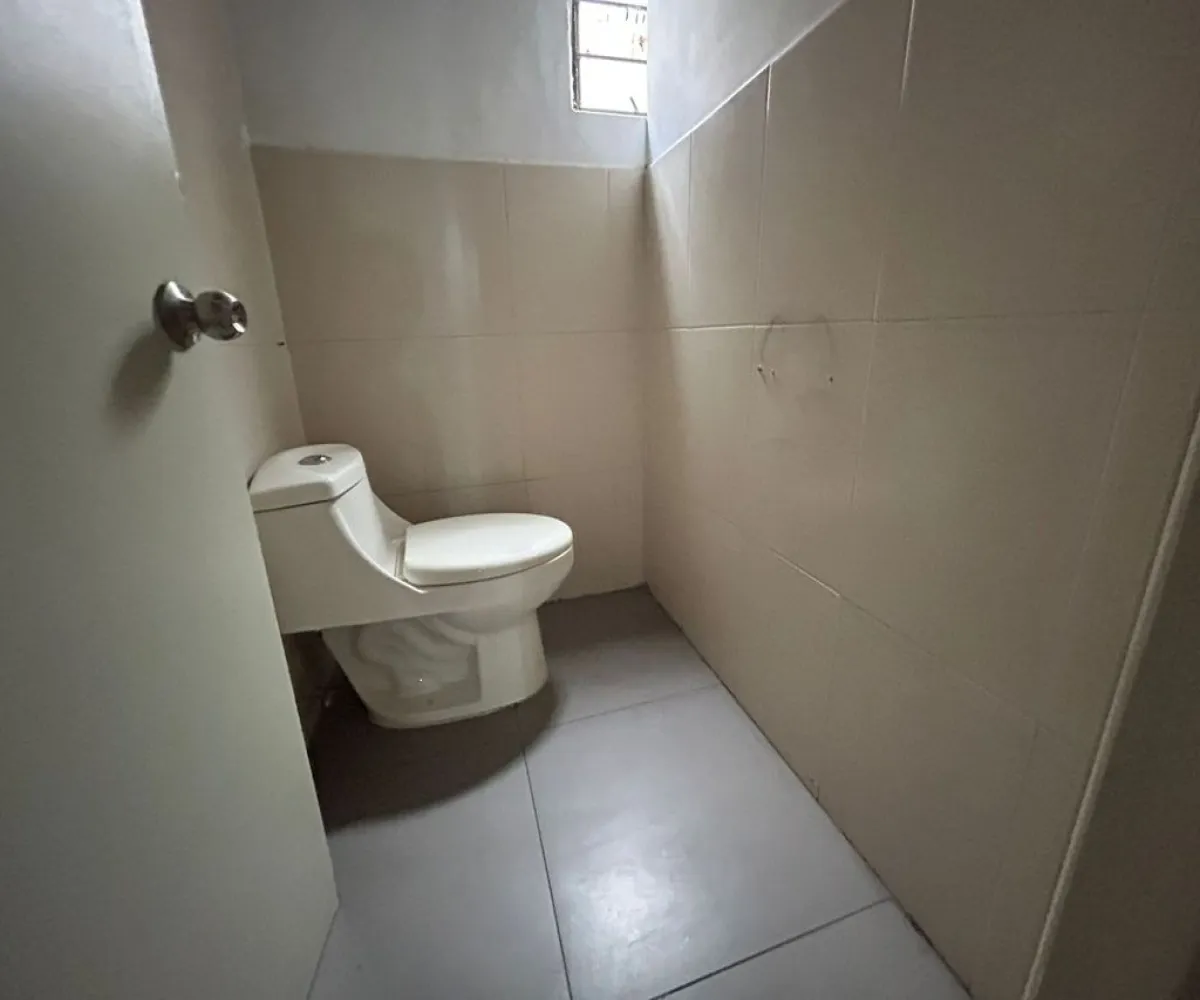 Local En Renta,Prados Vallarta,Avenida Patria 39, Zapopan, Jalisco 45020,Avenida Patria,1,pwrwaQE